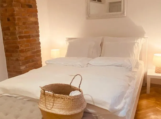 Apartman Tar Pizza La Casa *